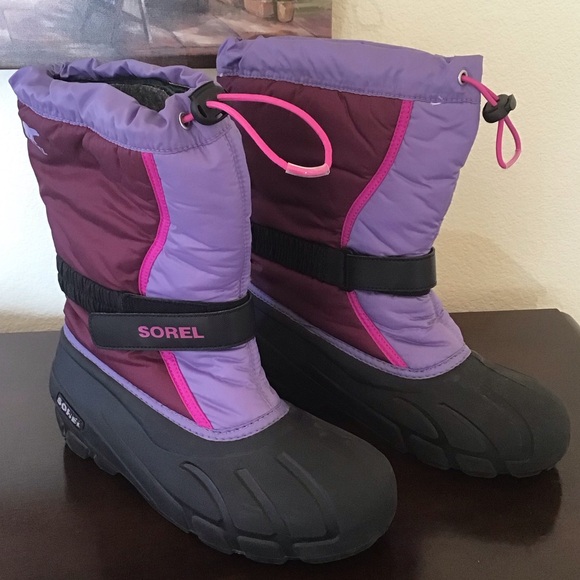Sorel Shoes - Sorel rain and snow boots purple Sz 7